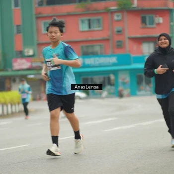 Runner Photo 8827113