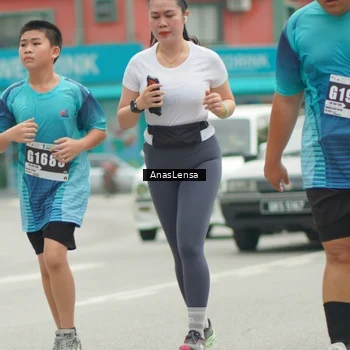 Runner Photo 8827192