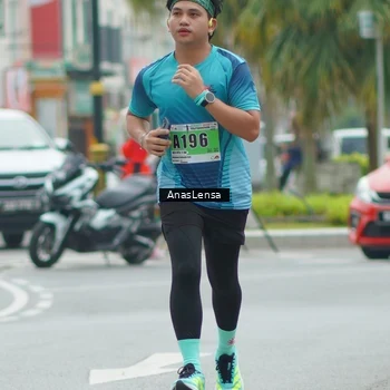 Runner Photo 8827390