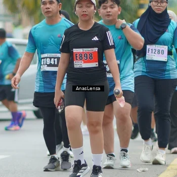 Runner Photo 8827657