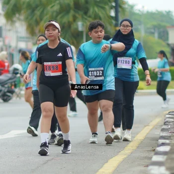 Runner Photo 8827685