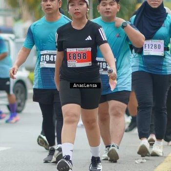 Runner Photo 8827688