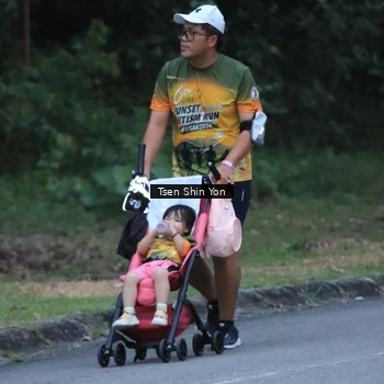 Runner Photo 8827709