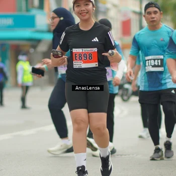 Runner Photo 8827716