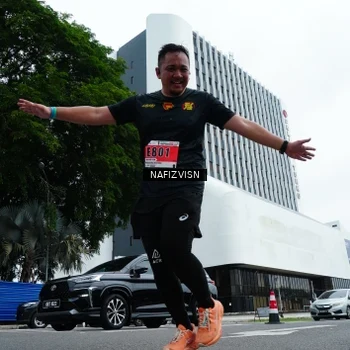 Runner Photo 8828073