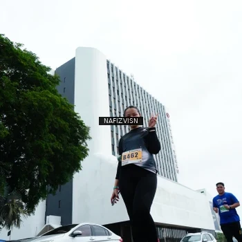 Runner Photo 8828085