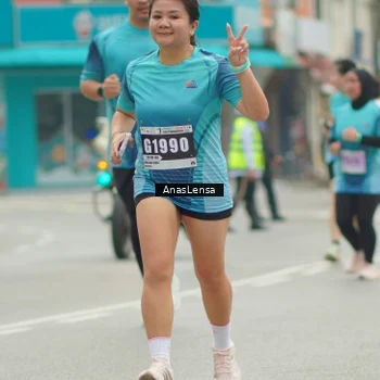 Runner Photo 8828100