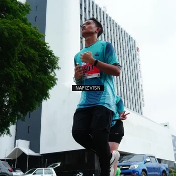 Runner Photo 8828146