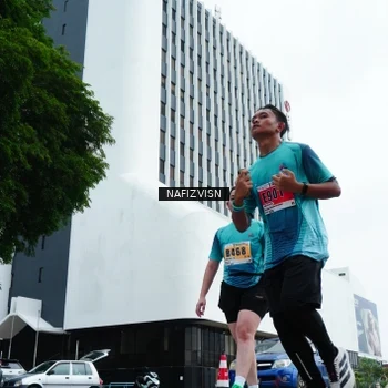 Runner Photo 8828150