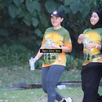 Runner Photo 8828181