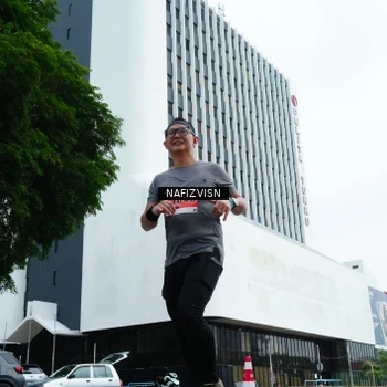 Runner Photo 8828200