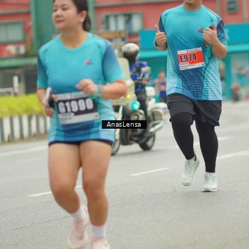 Runner Photo 8828212