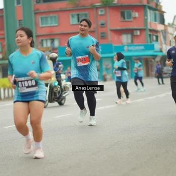 Runner Photo 8828214