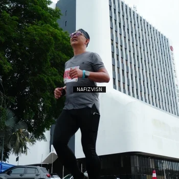 Runner Photo 8828220