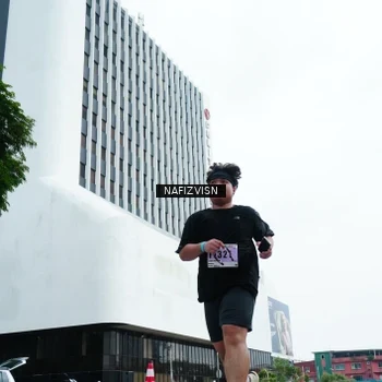 Runner Photo 8828230