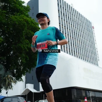 Runner Photo 8828255