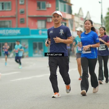 Runner Photo 8828269