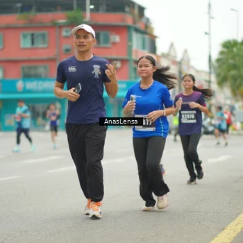 Runner Photo 8828271