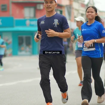 Runner Photo 8828275