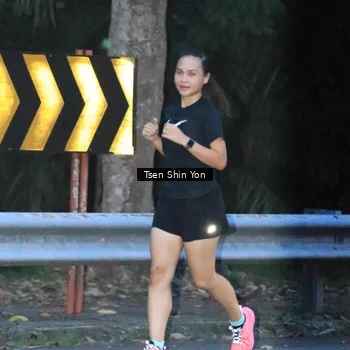 Runner Photo 8828281