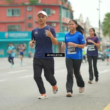 Runner Photo 8828284