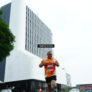 Runner Photo 8828285