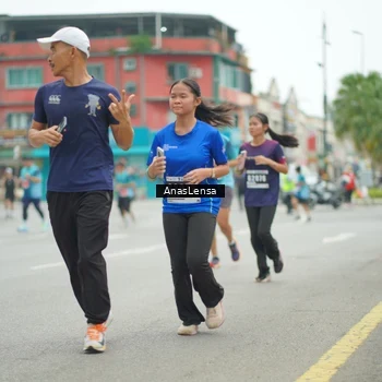 Runner Photo 8828322