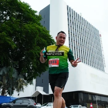 Runner Photo 8828334