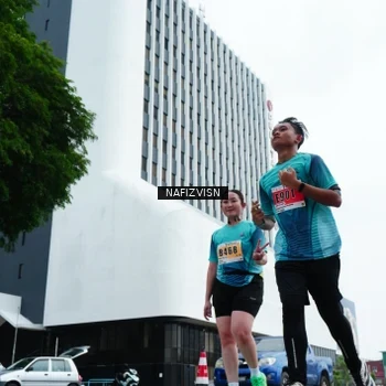 Runner Photo 8828342