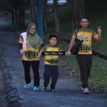 Runner Photo 8828345