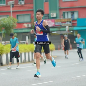 Runner Photo 8828401