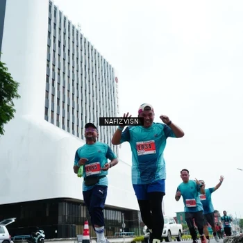 Runner Photo 8828402