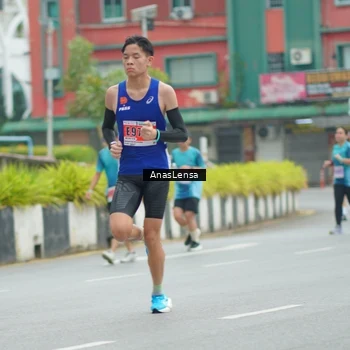 Runner Photo 8828409