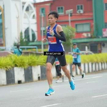 Runner Photo 8828459