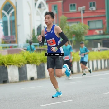 Runner Photo 8828477