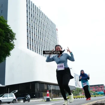 Runner Photo 8828503