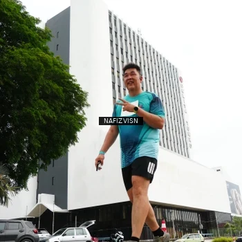 Runner Photo 8828593
