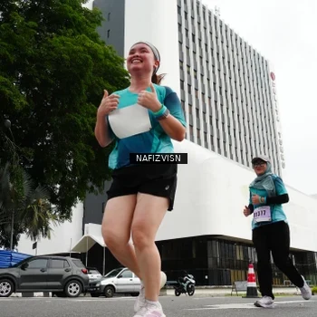 Runner Photo 8828602