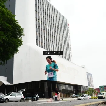 Runner Photo 8828696