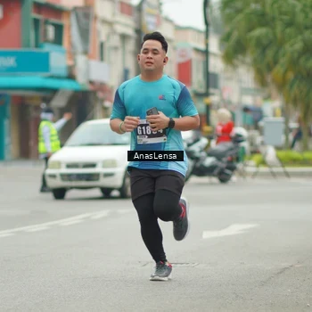 Runner Photo 8828706