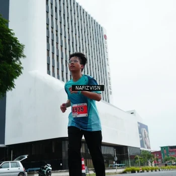 Runner Photo 8828844