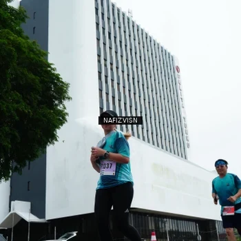 Runner Photo 8828900