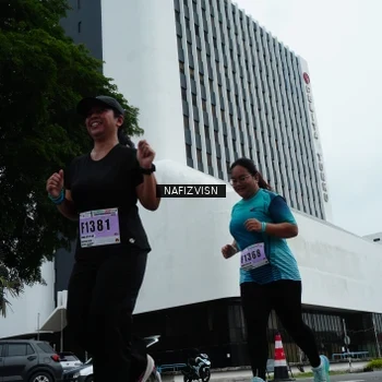 Runner Photo 8829053