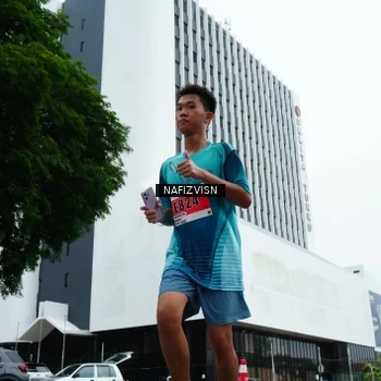Runner Photo 8829355