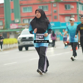 Runner Photo 8829449