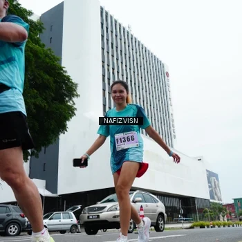 Runner Photo 8829755