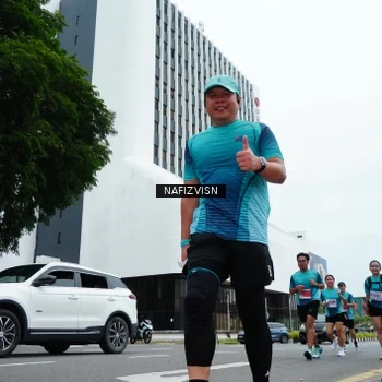 Runner Photo 8829835