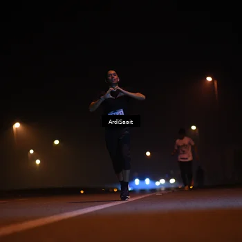 Runner Photo 8830001