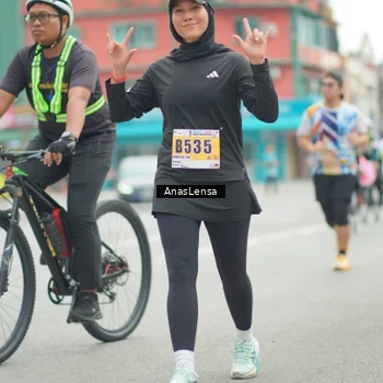 Runner Photo 8830008