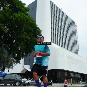 Runner Photo 8830075